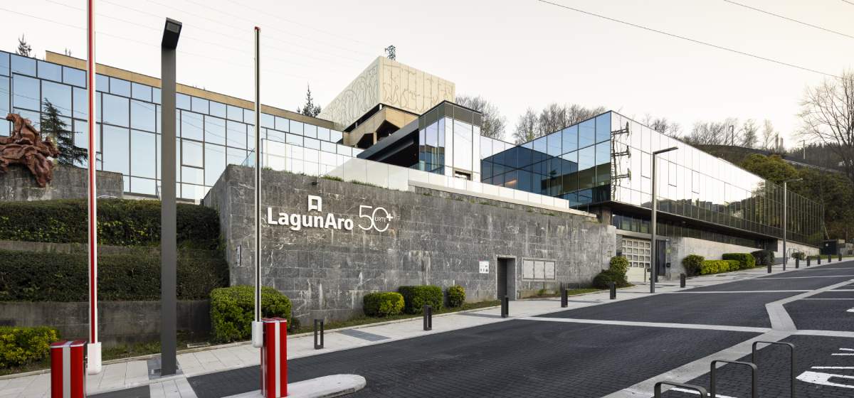 Edificio de LagunAro en Arrasate Mondragón